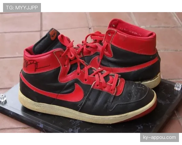 乔丹穿着球鞋去超市那画面，我哭笑不得啊！